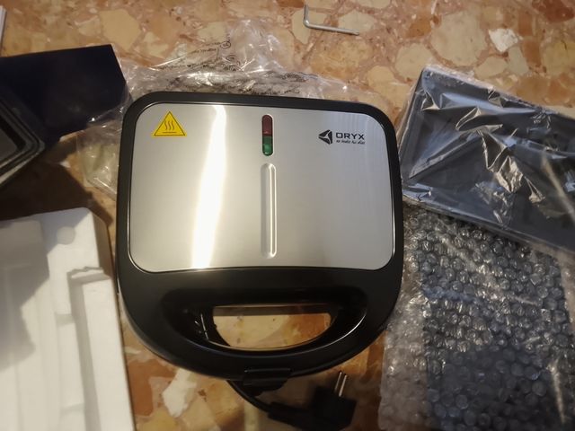 Sandwichera, Tostadora y Gofrera 3 en 1