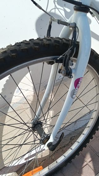 Bicicleta Rockrider 26" blanca