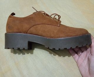 Zapatos marrones mujer