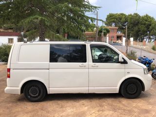 Volkswagen Transporter T5 2004