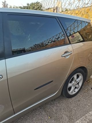 Mitsubishi Grandis 2008