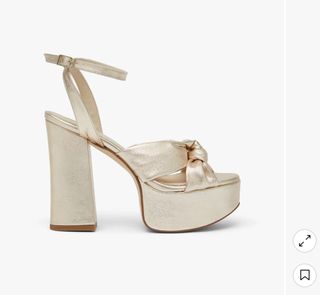 Sandalia Greta block dorado Lady Pipa sin estrenar