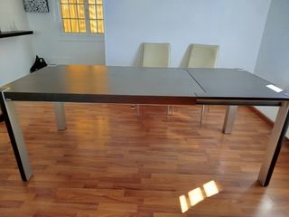 Mesa comedor madera maciza color wengue