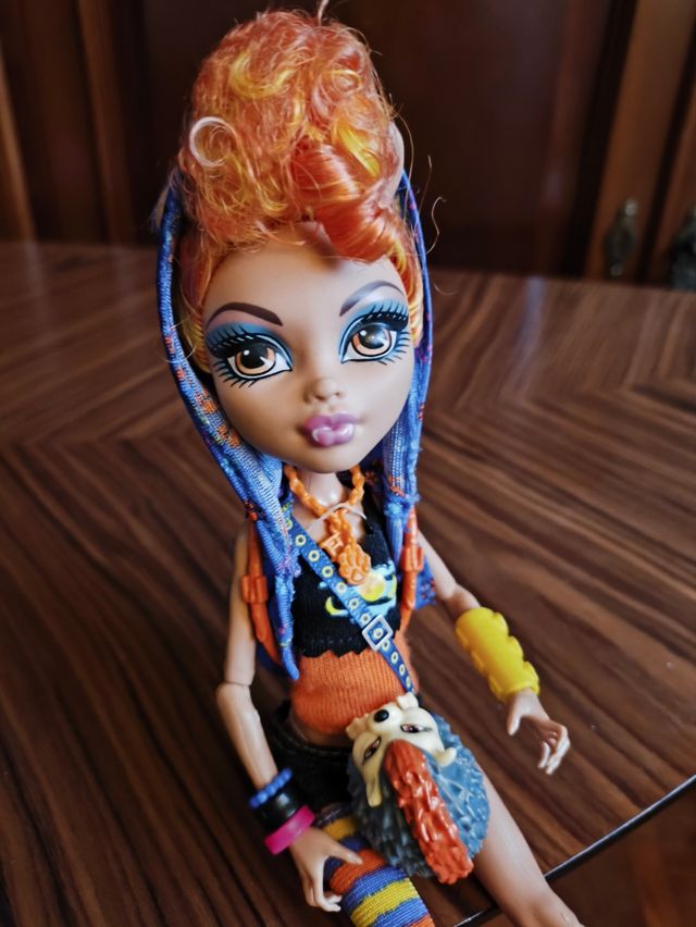 Monster High Howleen Wolf, hermana de Clawdeen