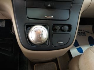 Kia Carnival 2.9 CRDi VGT Concept