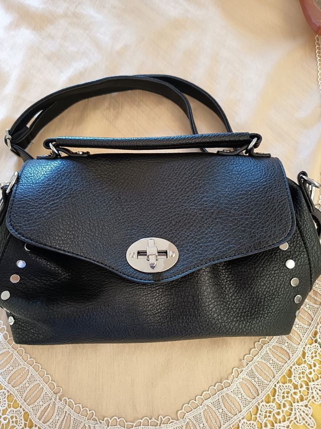 Borsetta nera tracolla