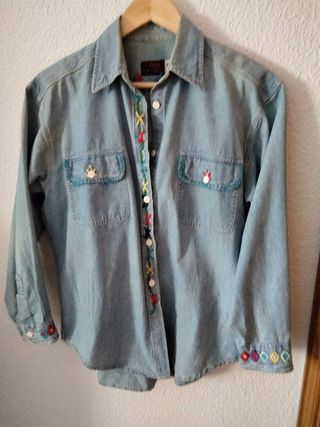 Camisa vaquera vintage bordada
