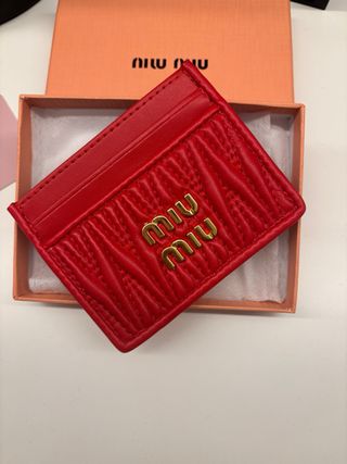 Portacarte rosso Miu Miu