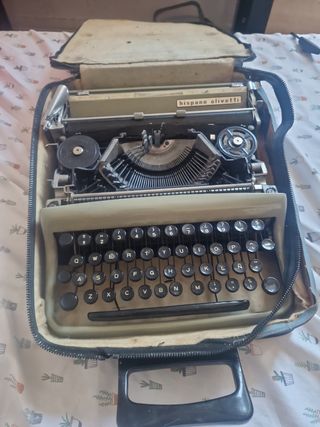 Máquina escribir Hispano Olivetti
