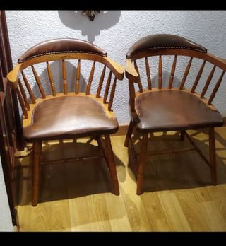 Escritorio madera + 2 sillones 
No hago envíos 