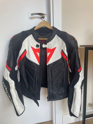 Mono piel Dainese 2 piezas talla 48