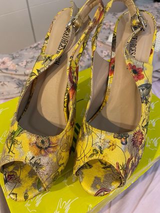 Tacones Georges Rech amarillos