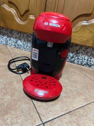 Cafetera Tassimo Bosch roja