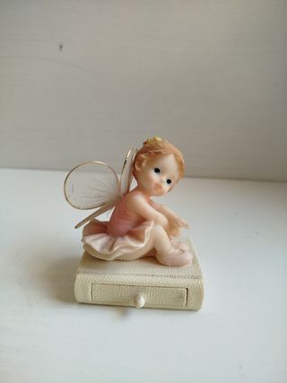 Statuetta ballerina con ali