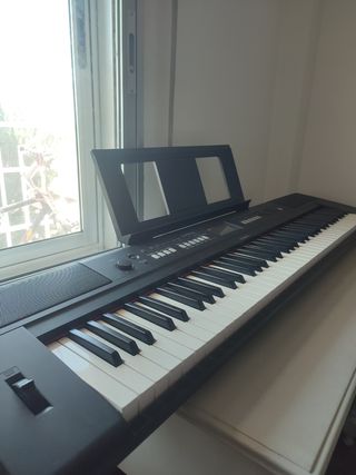 Yamaha Piaggero NP-60 Piano
