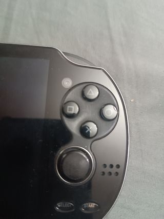 PSVita (PlayStation Vita) +  7 juegos