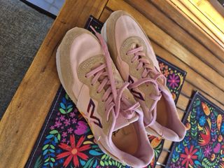 Zapatillas Munich beige y rosa