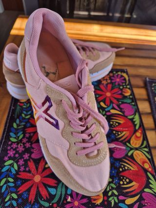 Zapatillas Munich beige y rosa
