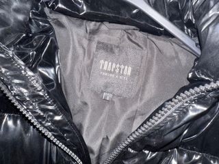 Abrigo Trapstar negro
