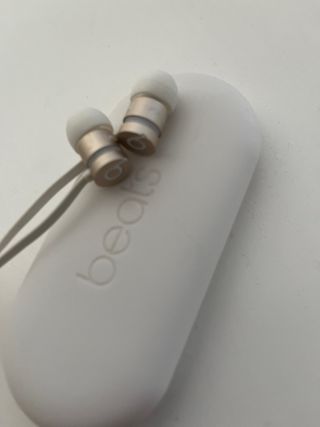 Beats urBeats3 auricolari beige/oro
