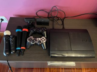 PS3 Súper Slim 500GB - 2 mandos