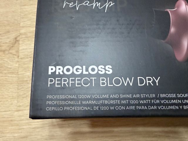 Spazzola e asciugatrice Revamp ProGloss Perfect Blow Dry