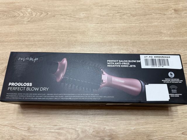 Spazzola e asciugatrice Revamp ProGloss Perfect Blow Dry