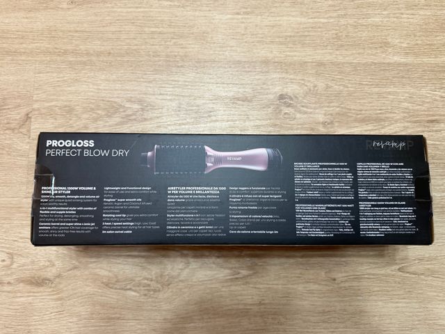 Spazzola e asciugatrice Revamp ProGloss Perfect Blow Dry