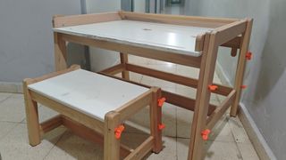 Mesa infantil FLISAT + taburete