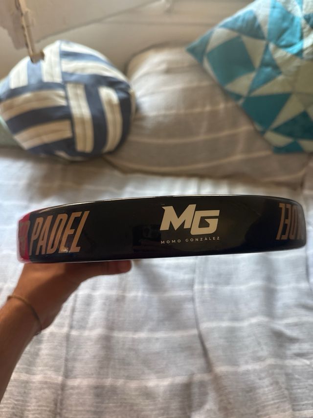Pala pádel Puma Momo González
