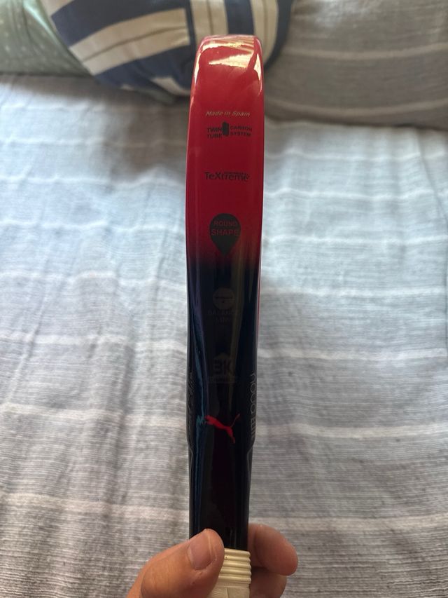 Pala pádel Puma Momo González