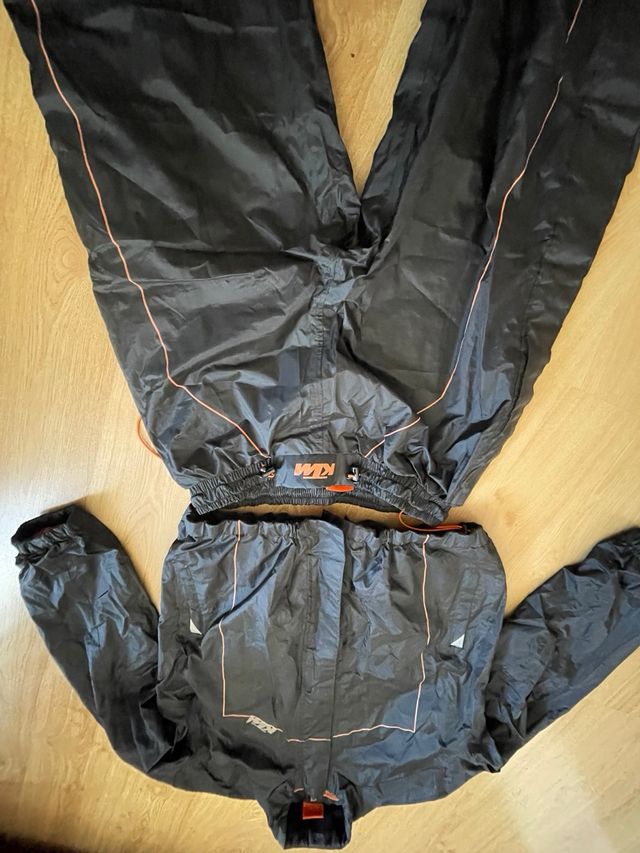 Chubasquero KTM - Negro/Naranja. talla L , Enduro