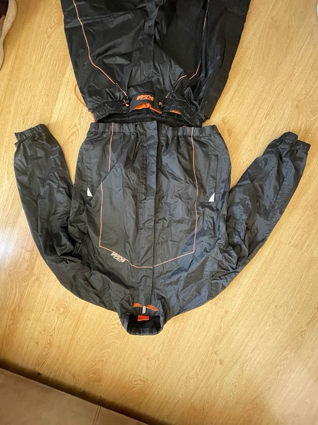 Chubasquero KTM - Negro/Naranja. talla L , Enduro