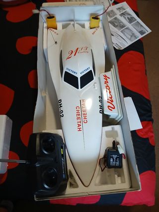 Lancha RC Victoria DH-02