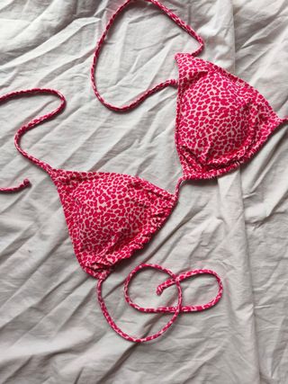 Bikini superior rosa neón