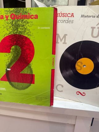 Tengo doble libros de 2º curso de secundaria

