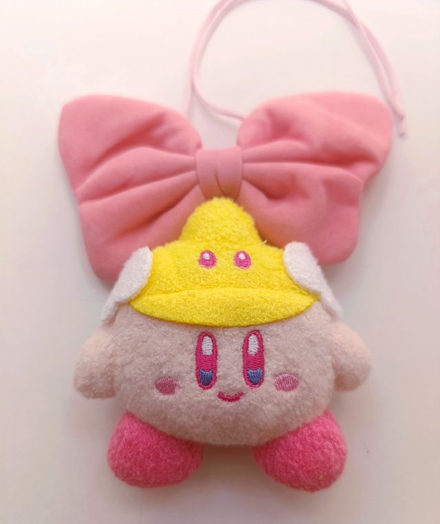 Kirby peluche con fiocco