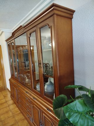 Mueble madera salón antiguo