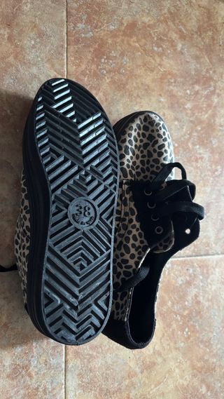 Zapatillas Mustang - Talla 38