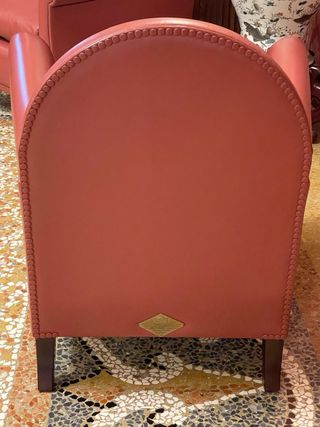 Poltrona Frau Lyra in pelle rossa