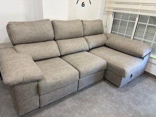 Sofá chaiselongue beige seminuevo