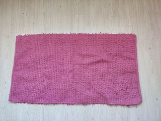 Tappeto rosa - linea oro