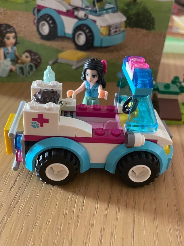 Lego Friends Ambulancia