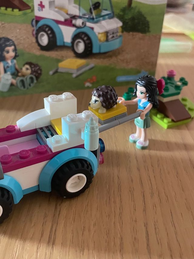 Lego Friends Ambulancia