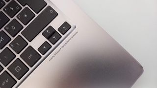 Computer portatile Asus Zenbook UX303LN-DB71T