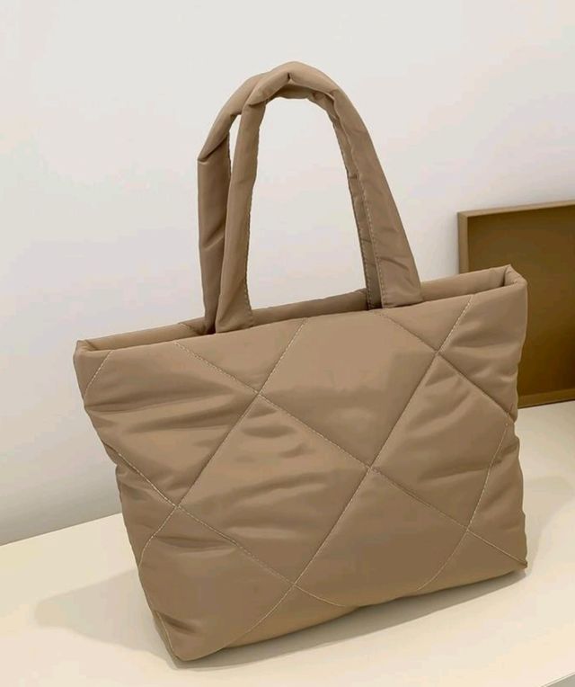 Botas altas beige + Bolso