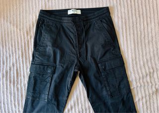 Pantalón Hollister tipo Cargo Jogger. M
