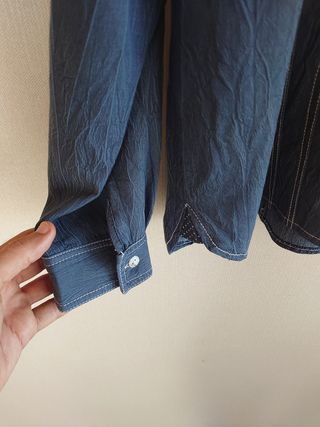 Camisa azul estampada