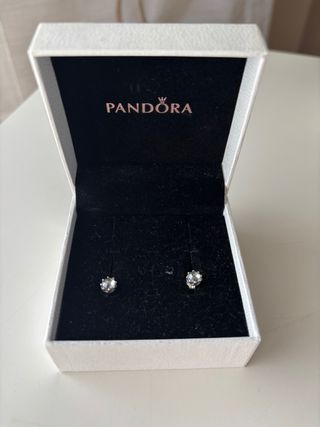 Pendientes Pandora corona