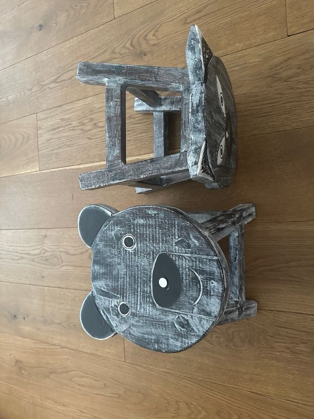 Taburetes infantiles (2) madera